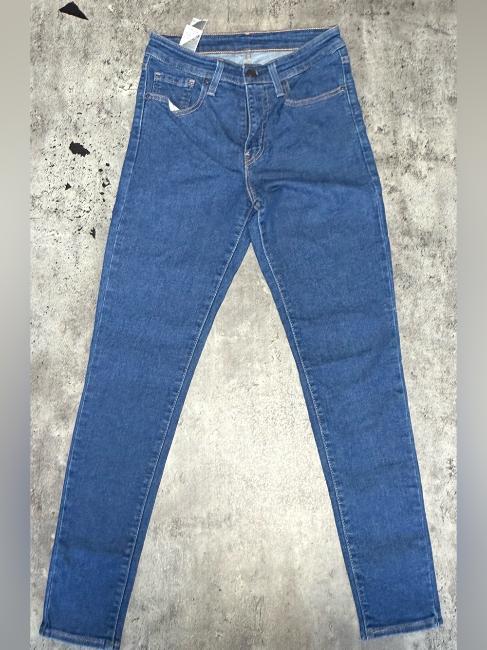 Levi’s Women’s High Rise Skinny - Picture 4 of 6